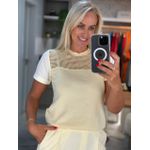 Blusa Biamar Com Detalhe Vazado Amarelo