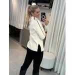 Blusa Nori Alongada Nuvem Com detalhe na manga e gola Off 1305
