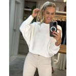 Blusa Biamar De Fio Pluma Com Manga Morcego Off White 