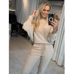 Blusa Biamar De Fio Pluma Com Manga Morcego Bege