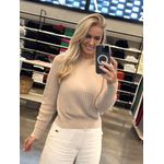 Blusa Biamar Em Fio Pluma Gola Redonda Bege 