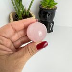 ESFERA QUARTZO ROSA - PEÇA ÚNICA / PEDRA DO AMOR, PAZ, AUTOESTIMA