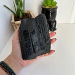 Pedra Bruta Turmalina Negra 930g 12 cm - Peça única