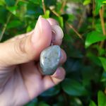 PINGENTE LABRADORITA - PEDRA DA MAGIA E INTUIÇÃO