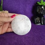 PLACA SELENITA REDONDA 7 CM - LIMPEZA ENERGÉTICA