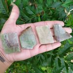 PEDRA BRUTA CALCITA VERDE P - CURA