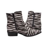 Bota Bico Fino Feminina Couro Zebra