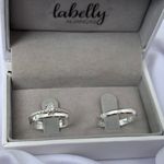 PAR DE ALIANÇAS 2'MM CHANFRADA POLIDA - COM ANEL SOLITÁRIO TRANÇADO