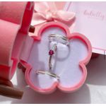 PAR DE ALIANÇAS 2’MM FOSCA COM CANTO REBAIXADO - COM ANEL SOLITÁRIO MINI LOVE ROSA PINK