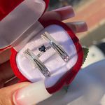 PAR DE ALIANÇAS 3'MM CRUZADA FOSCA - COM ANEL SOLITÁRIO MINI LOVE PRETO