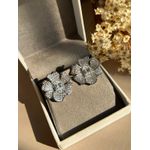 Brinco Flor Cravejado Cristal Ródio Branco