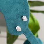 Brinco Pedra Oval Prata 925
