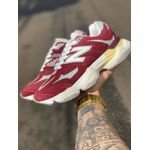 Tênis New Balance 9060 Bordô