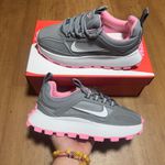 Tênis Feminino Nike Bailleli Conforto e Estilo - Cinza Rosa