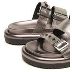 Sandalia Papete Flatform Feminina em Couro Mila Inox - Leveza e Modernidade
