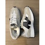 Tênis Casual Feminino New Balance 327 V1 - Cinza com Preto