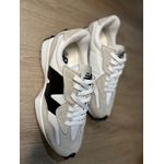Tênis Casual Feminino New Balance 327 V1 - Cinza com Preto