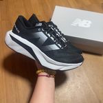 Tênis New Balance Fuelcell Rebel V4 Unissex - Preto