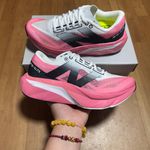 Tênis Feminino New Balance Fuelcell Rebel V4 - Rosa