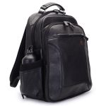 Mochila de Couro - modelo Tron Preta casual.