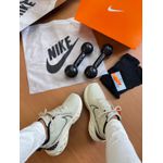 Tênis Nike Off White e Preto