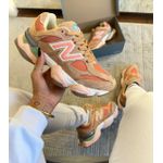 Tênis New Balance Marrom