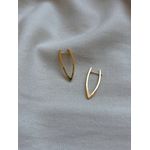 Brinco Curvo Escultural Banhado em Ouro 18k