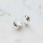 Brinco C-Hoop Escultural Banhado em Prata 925