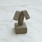 Brinco Ponto de Luz Esférico Banhado em Prata 925