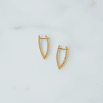 Brinco Curvo Escultural Banhado em Ouro 18k