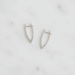 Brinco Curvo Escultural Banhado em Prata 925
