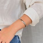 Bracelete Rígido Liso Clássico em Aço Inox Prata