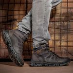 Bota Adventure em Couro GW22 C Café