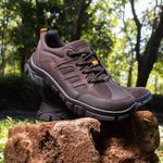  Bota Adventure em Couro GW25 Café 