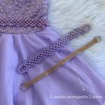 Vestido Infantil Lilás Festa Bordado Com Cinto De Pérola E Strass 
