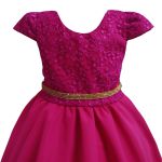 Vestido Juvenil Rosa Curto Bordado Saia Lisa Com Cinto Dourado 