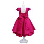 Vestido Juvenil Rosa Curto Bordado Saia Lisa Com Cinto Dourado 