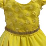 Vestido Juvenil Amarelo Com Aplicações De Flores Elegante 