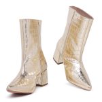 Bota Feminina Bianca Bico Fino Croco Metalizada Ouro Light