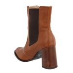 Bota Feminina Cano Curto Elástico Lateral Salto Grosso 