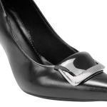 Scarpin Lia Bico Fino Salto Alto Detalhe Classico Preto 