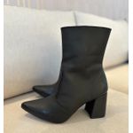 Bota Ravila Preto