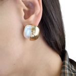 Brinco Feminino Cápsula Pérola Dourado