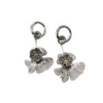 Brinco Feminino Flor de Lis Prata