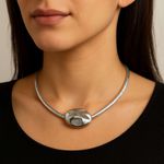 Colar Feminino Esfera Oval Martelado Prata
