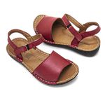 Sandália com Velcro em Couro Vermelho Levecomfort