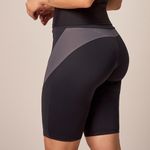 Short Rayssa – Linhas & Cores | Coleção Urban 2025