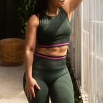 Conjunto Jump – Top Duplo e Legging Sem Costura 