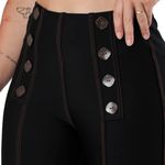 CALÇA SKINNY PESPONTO E BOTÕES - PRETO