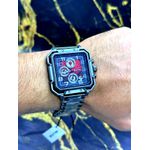 EXTRI QUADRADO PRETO FUNDO VERMELHO FUNCIONAL